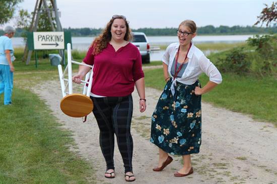 Claricesa_Hull_and_Kaycee_Clark_walking_to_Friday_night_Coffee_House.jpg